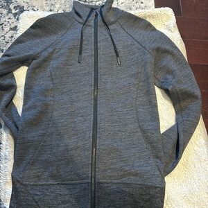 Lululemon zip up never worn size 6